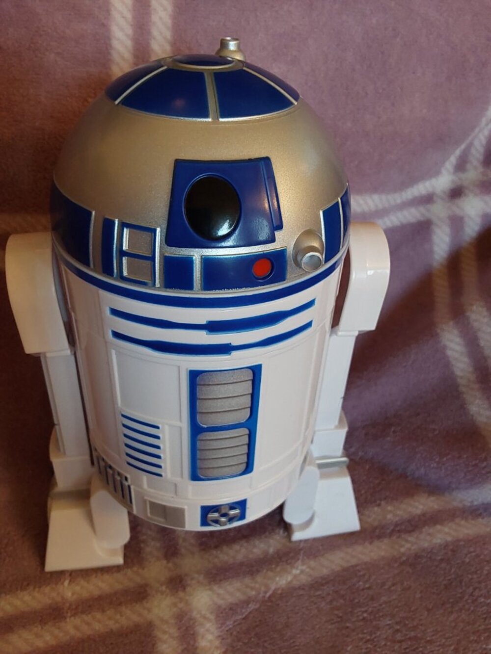 Star Wars R2-D2 Measuring Cups - Picture 8 of 11
